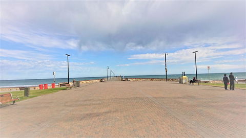 Hi 5 Glenelg Studio Apartment - Accommodation Asia 27