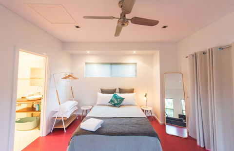 S T U D I O 22 Peaceful Retreat With Garden Views - Accommodation Asia 3