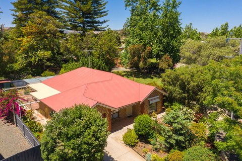 Tanunda\'s Magpie House - Accommodation Asia 1