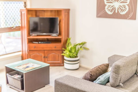 Tanunda\'s Magpie House - Accommodation Asia 14