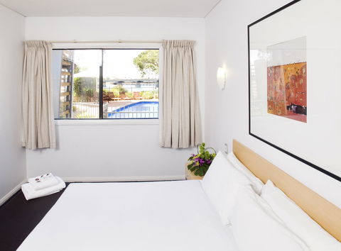 Majestic Oasis Apartments - Accommodation Asia 12
