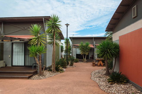 Majestic Oasis Apartments - Accommodation Asia 2