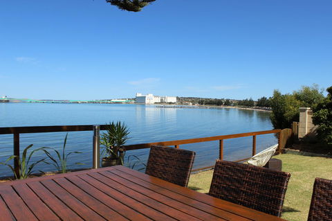 Bay 10 - Suites And Apartments - Accommodation Asia 30