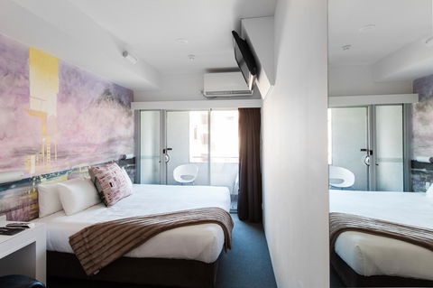 Majestic Minima Hotel - Accommodation Guide 11