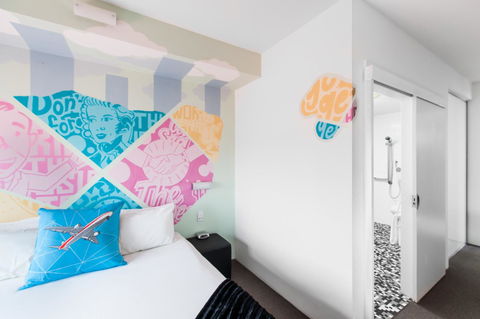 Majestic Minima Hotel - Accommodation Guide 13