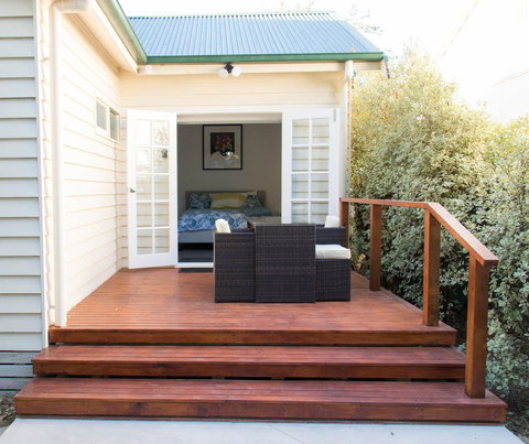 A Coonawarra Experience - Accommodation Guide 1