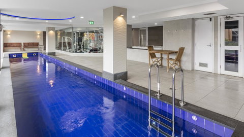 Oaks Adelaide Embassy Suites - Accommodation Guide 6