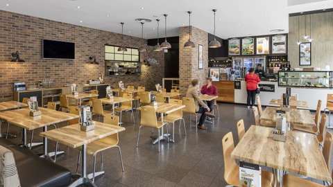 Oaks Adelaide Embassy Suites - Accommodation Guide 3
