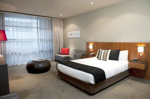 Mantra Hindmarsh Square - Accommodation Guide 19