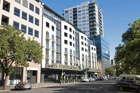 Mantra Hindmarsh Square - Accommodation Guide 5