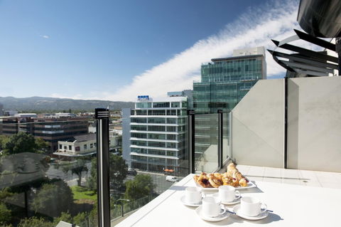 Mantra Hindmarsh Square - Accommodation Guide 4