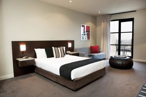Mantra Hindmarsh Square - Accommodation Guide 12
