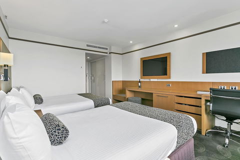 Stamford Plaza Adelaide - Accommodation Guide 35