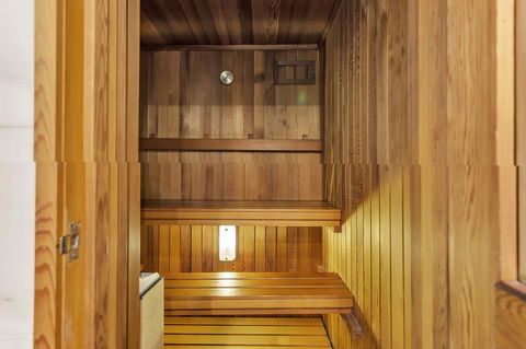 Stamford Plaza Adelaide - Accommodation Guide 38