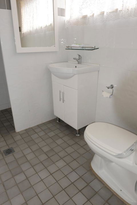 Ardeanal Motel - Accommodation Asia 9