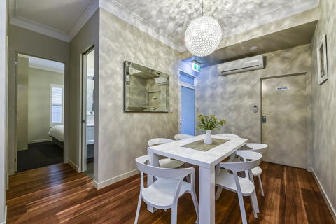 Aloha Central Luxury Apartments - Accommodation Asia 17