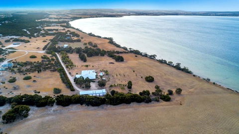 Doyles On The Bay - Accommodation Asia 4