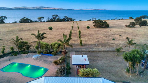 Doyles On The Bay - Accommodation Asia 3
