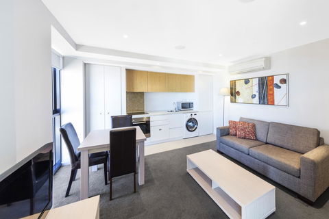 IStay Precinct Adelaide - Accommodation Asia 13