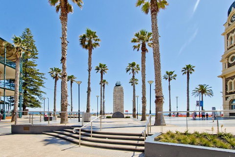 Glenelg Oasis Studios - Accommodation Guide 5