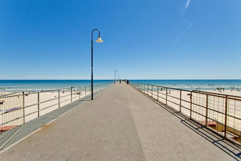 Glenelg Oasis Studios - Accommodation Guide 15