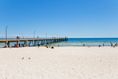 Glenelg Oasis Studios - Accommodation Guide 13