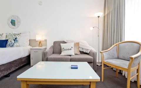 Glenelg Oasis Studios - Accommodation Guide 9