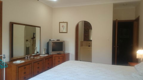 Gaerwood B&B - Accommodation Asia 5