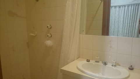 Gaerwood B&B - Accommodation Asia 12