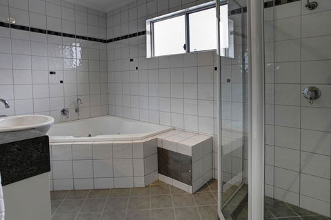 Tasman Beachside Apartment - Accommodation Asia 10