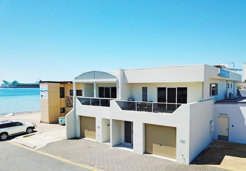 Tasman Beachside Apartment - Accommodation Asia 2