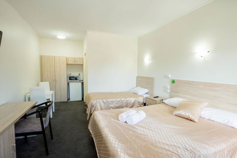 Jacksons Motor Inn - Accommodation Asia 14