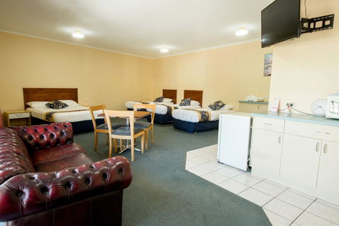 Jacksons Motor Inn - Accommodation Asia 25