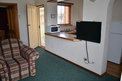 Arkana Motor Inn & Terrace Apartments - Accommodation Asia 35