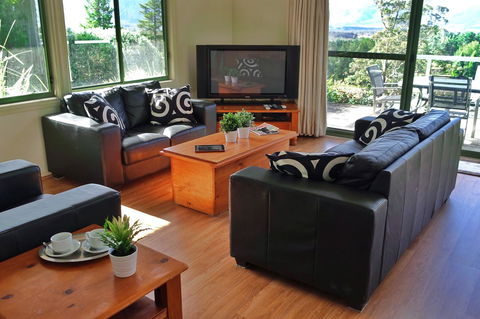 SkyView Villa - Accommodation Asia 4