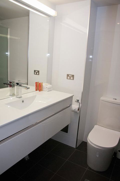 The O'Connell Inn - Accommodation Asia 3
