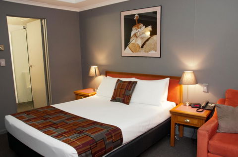 The O'Connell Inn - Accommodation Asia 7
