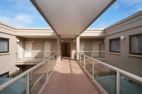 The O'Connell Inn - Accommodation Asia 9