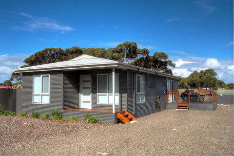 Home On Torrens - Accommodation Asia 22