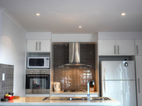 Home On Torrens - Accommodation Asia 27
