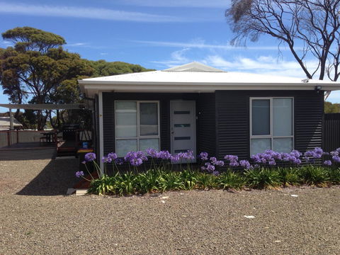 Home On Torrens - Accommodation Asia 8