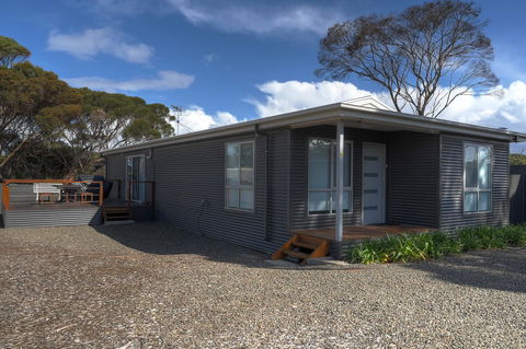 Home On Torrens - Accommodation Asia 23
