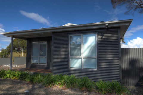 Home On Torrens - Accommodation Asia 25