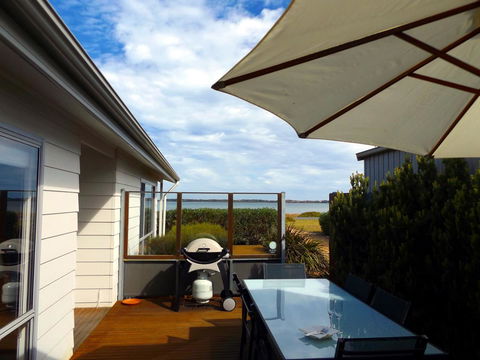 Coorong Waterfront Retreat - Accommodation China 17