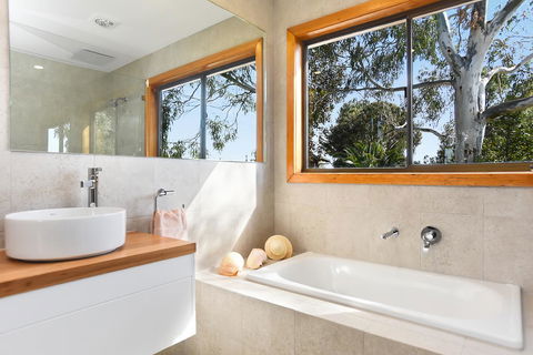 Port Of Call - Port Willunga - C21 SouthCoast Holidays - Accommodation Asia 8