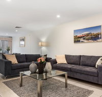 Close to City - Spacious 3 Bedroom Townhouse - Accommodation Guide