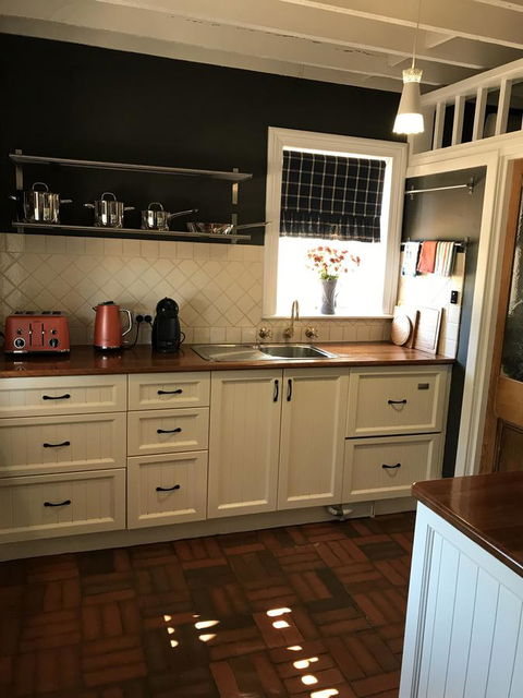 Kit Kat Cottage - Heritage Accommodation Burra - Accommodation Asia 33