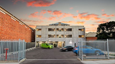 Semaphore Splash Apartments - Accommodation Asia 1
