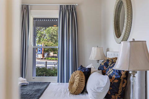 Grandview Accommodation - The Elm Tree Apartments - Accommodation Asia 11