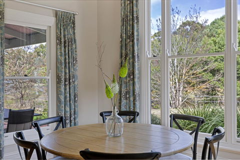 Grandview Accommodation - The Elm Tree Apartments - Accommodation Asia 8